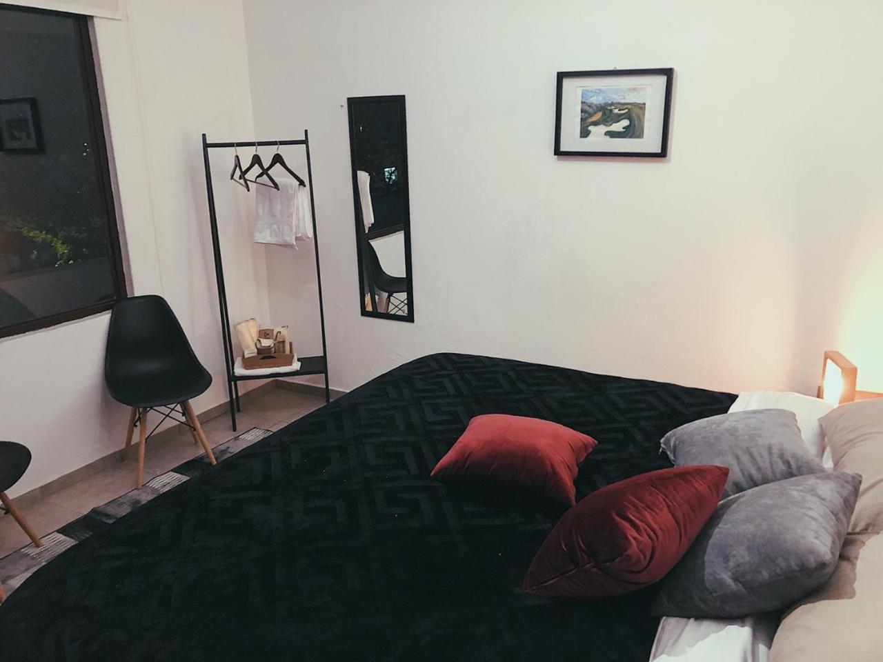 Hermosa Habitacion En El Corazon De La Ciudad En Departamento Compartido Guadalajara Exterior foto